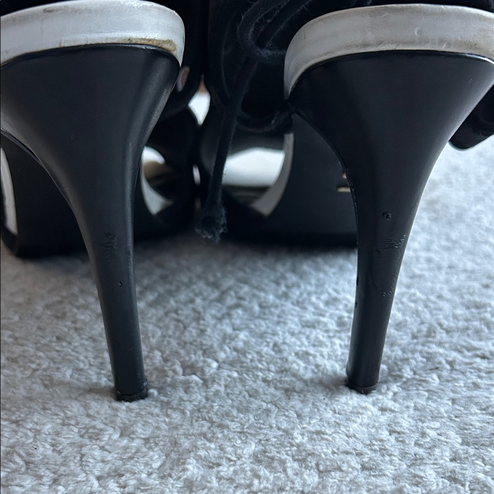 Juicy Couture Black and White Heeled Sandals - Picture 3 of 7